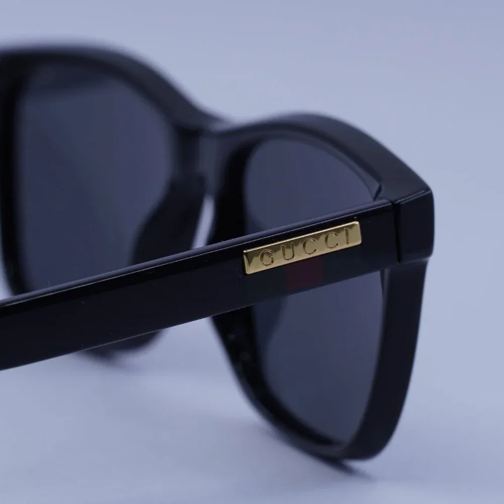 Gucci GG0746S 001 Sunglasses Black Square Frame, Grey Lenses